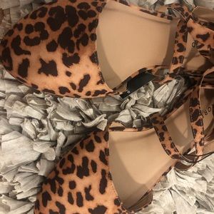 🆕 Torrid Tie Around Leg Flat, leopard, Sz 11.5WW Wide Width NWT